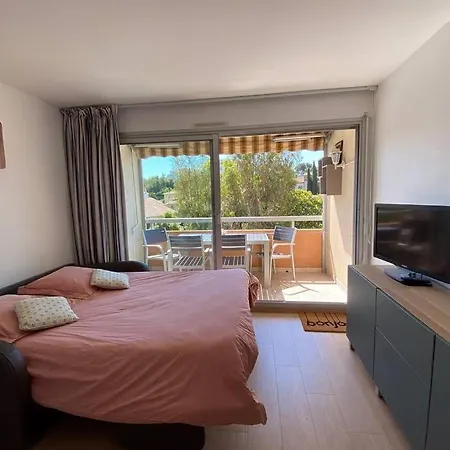 St-raphael - Joli T1 Au Port De Santa-lucia Apartment *